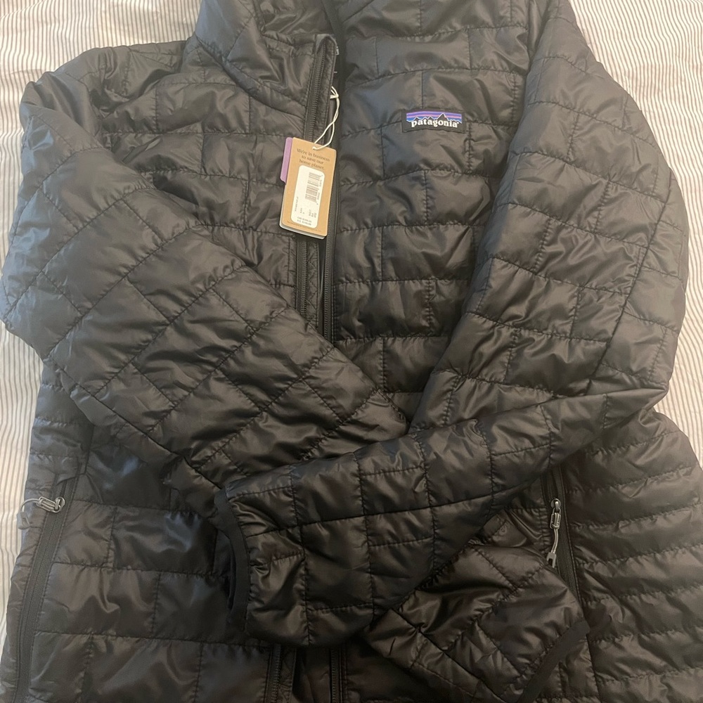 NWT Patagonia Women’s Nano Puff Jacket Size M